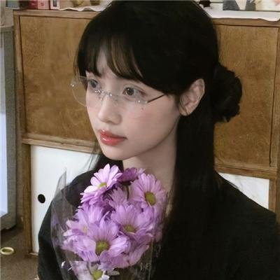 帅哥娇娃